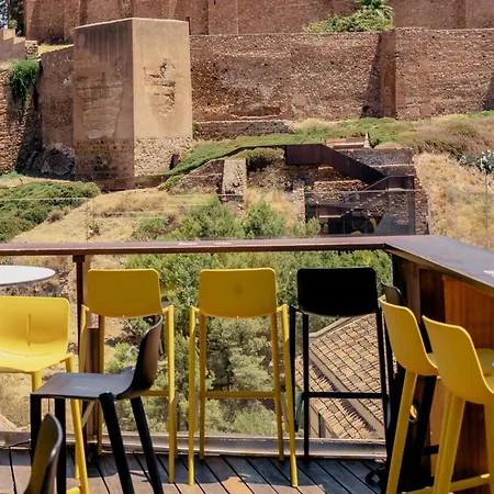 Hotel Alcazaba Premium 2*