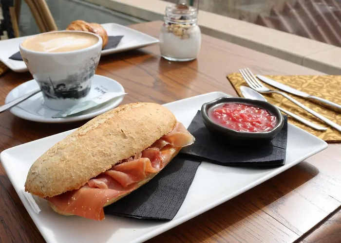 Alcazaba Premium Ξενοδοχείο 2*